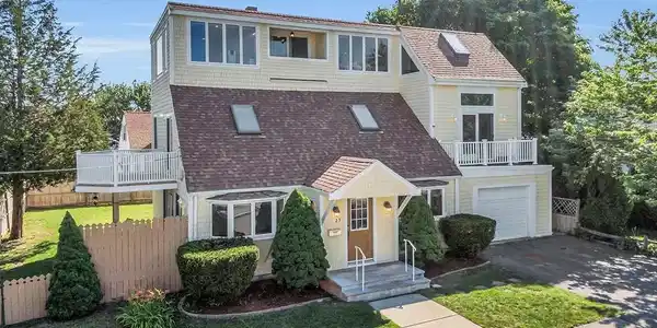 25 Wadleigh Ave