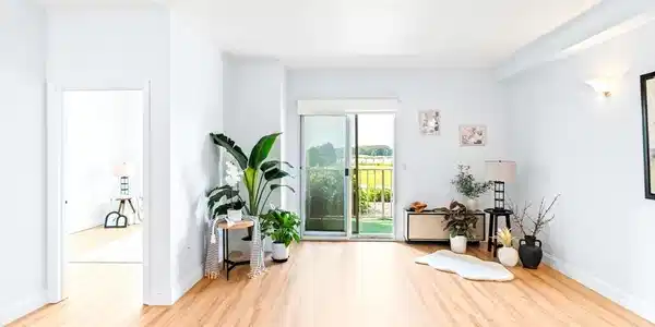 200 Cove Way