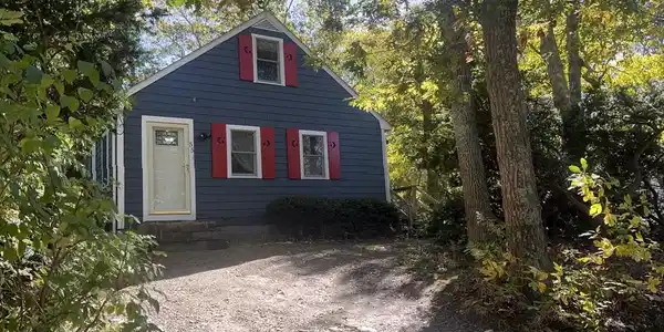 55 Ellisville Dr