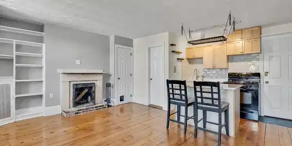 16 Hancock St