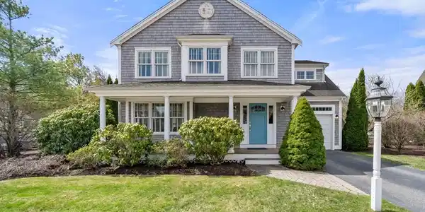 17 Mill Farm Way