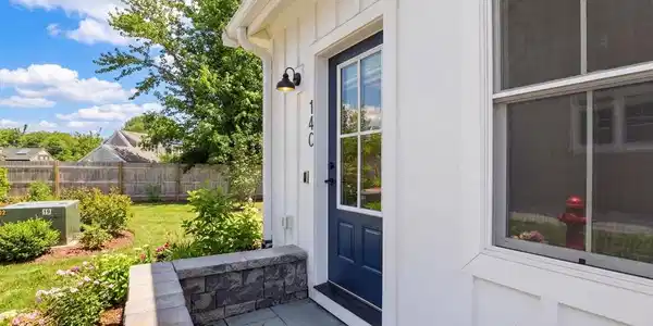 14 Old Country Way