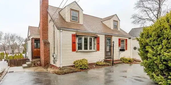 154 Spring St