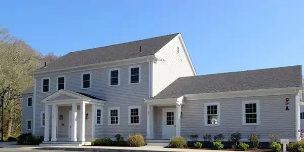 100 Dillingham Ave