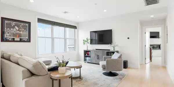 309 E Street