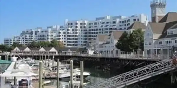 1001 Marina Dr