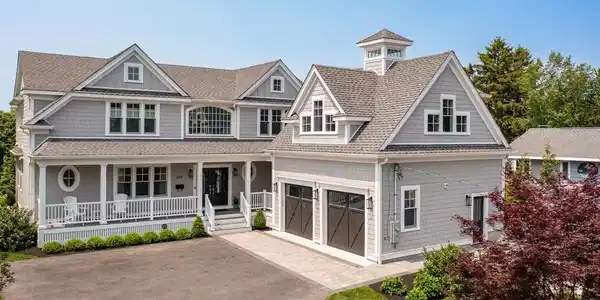 935 E. Squantum Street