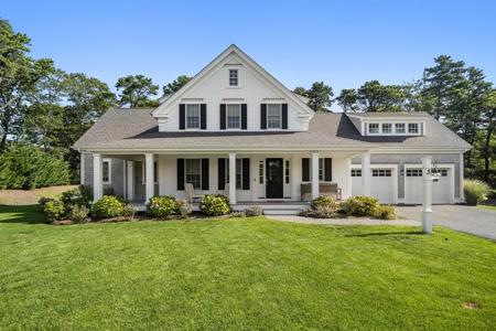3 Bascom Hollow