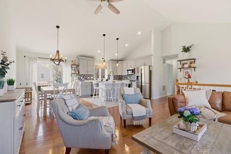 341 Courtney St