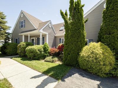 32 Old Field Rd