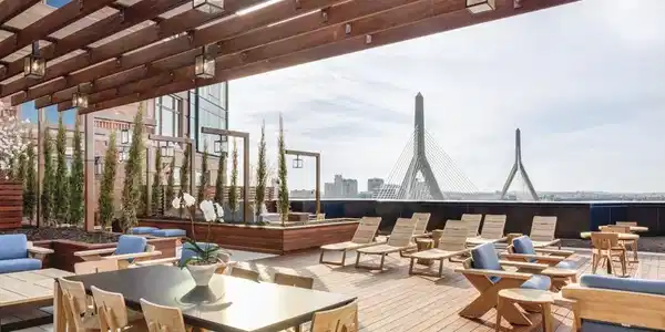 100 Lovejoy Wharf