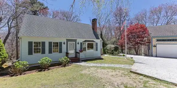 50 Hemenway Rd