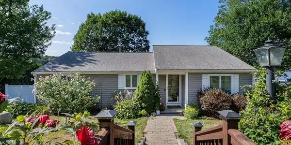 57 Cliff Dr