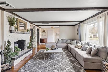 68 Linden Ave