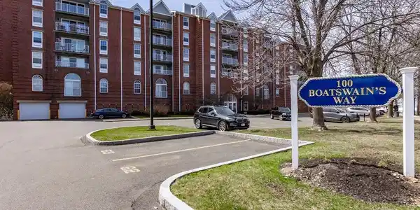 100 Boatswains Way