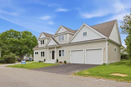 40 Ferncroft Rd