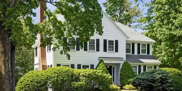 163 Beach Bluff Avenue