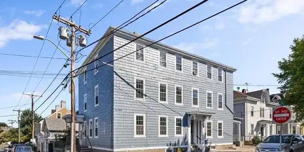 40 Middle Street