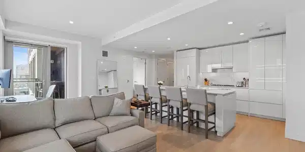 133 Seaport Blvd