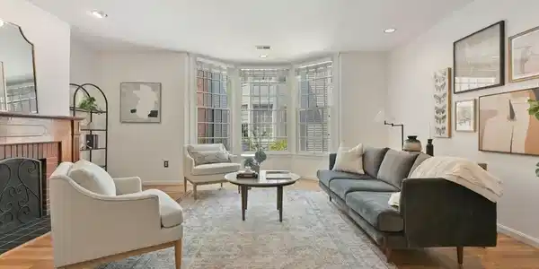 40 Joy St