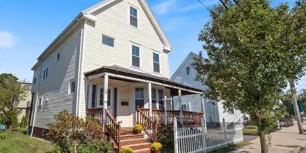184 Crescent Ave