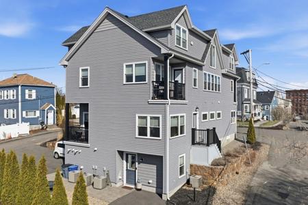 21 Summit Avenue