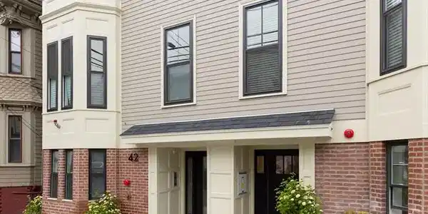 42 West Eagle St