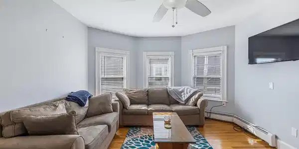 716 East 7th Street