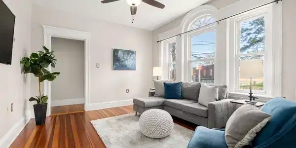 221 Shurtleff St