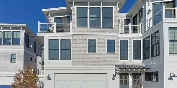 350 Bradford St