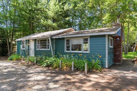 12 Edgewood Dr