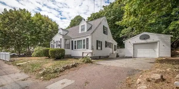 22 Sadler St