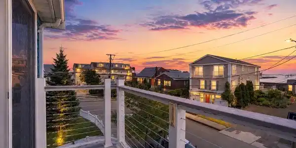 109 Broadsound Ave