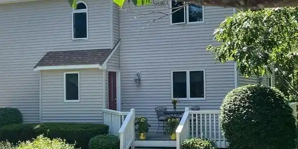 14 Woodbury Lane