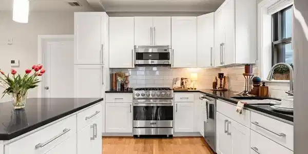 24 Rawson St