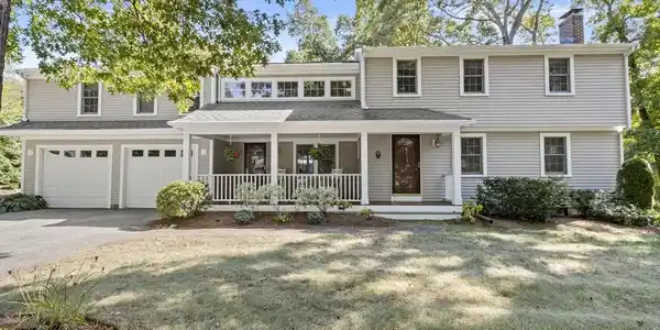 41 Arborway Dr
