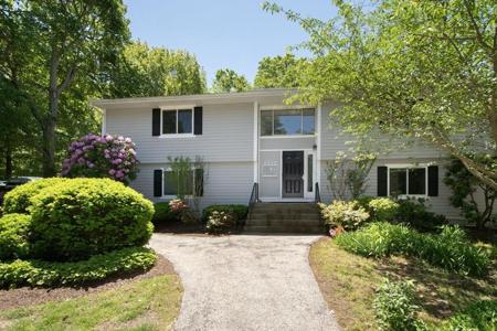 10 Beals Cove Rd