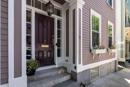 51 Chestnut Street