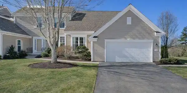 29 Spyglass Landing Dr