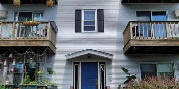 434 Linden St.