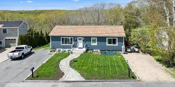 9 Hodgkins Rd
