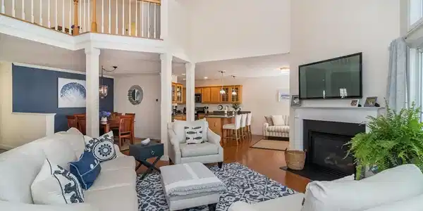 12 Turnberry Rd
