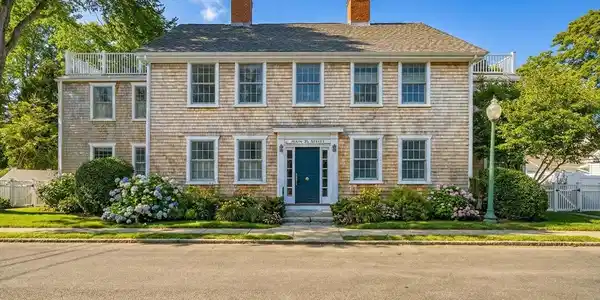 25 Main Street