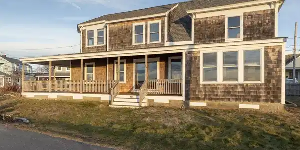 46 Sunset Ave