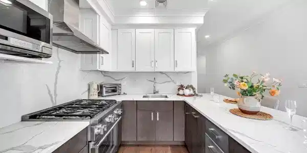 10 Sydney St