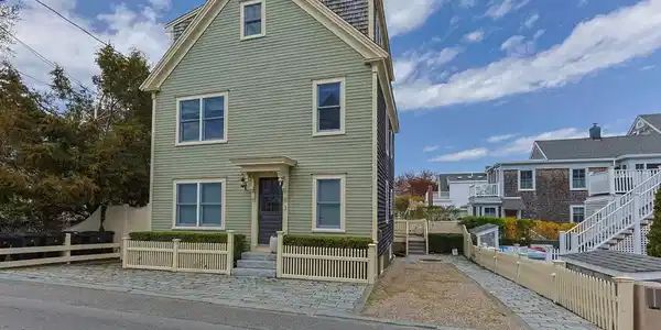 3 Franklin Street