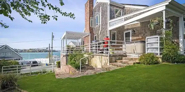 20 Greystone Road