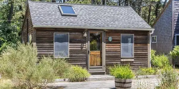 60 Designers Rd