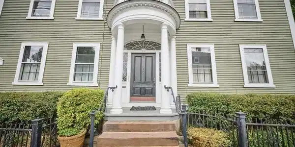 74 Washington Sq