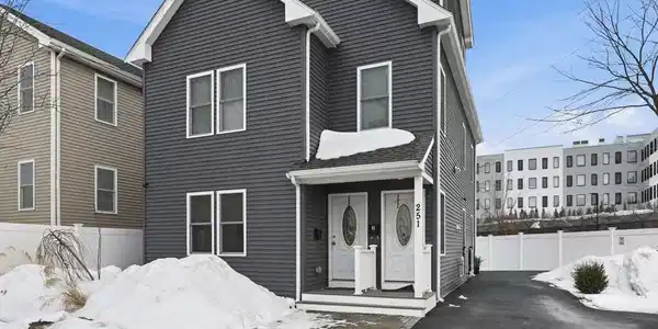 251 Arlington Street